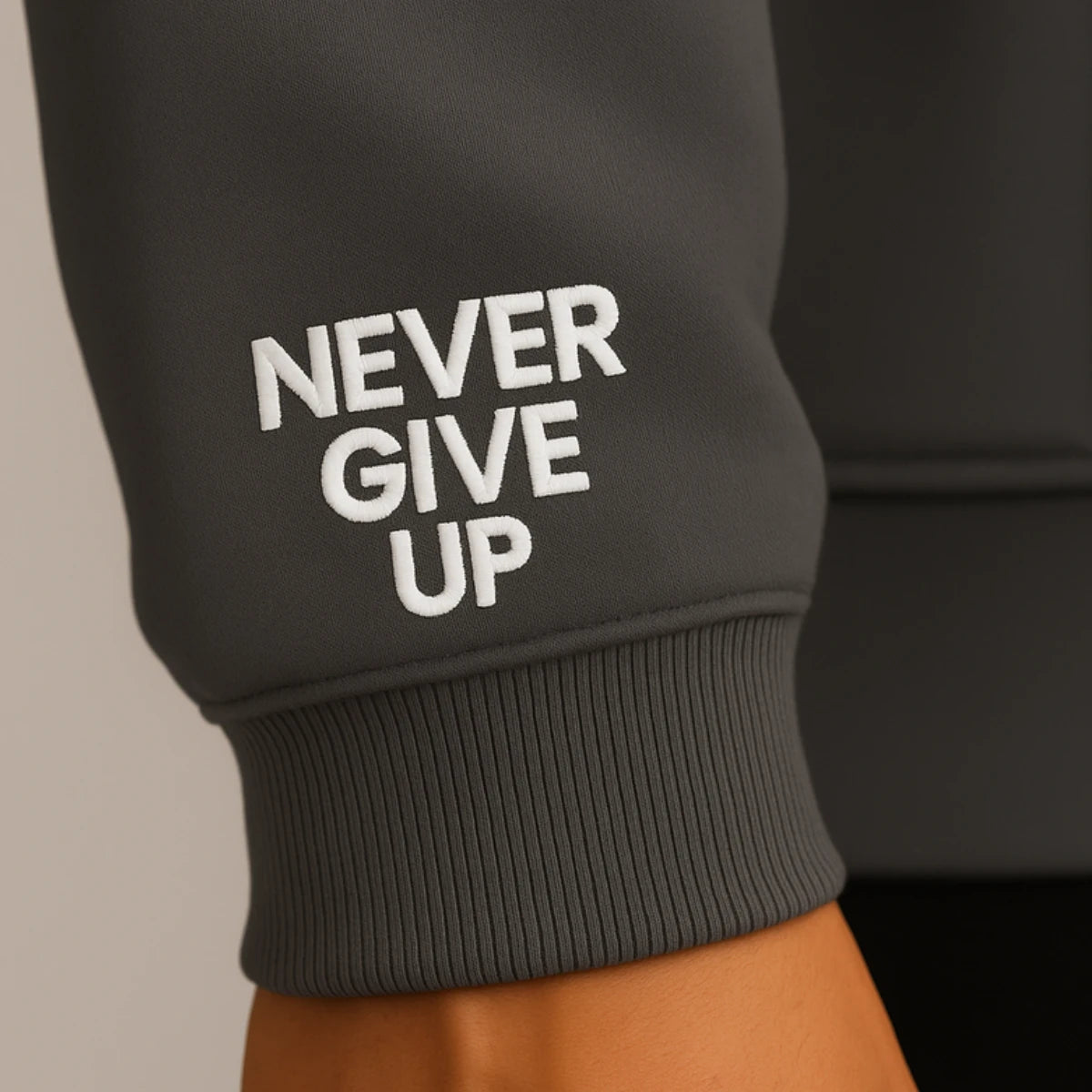 “Never Give Up” hoodie - Mindrella